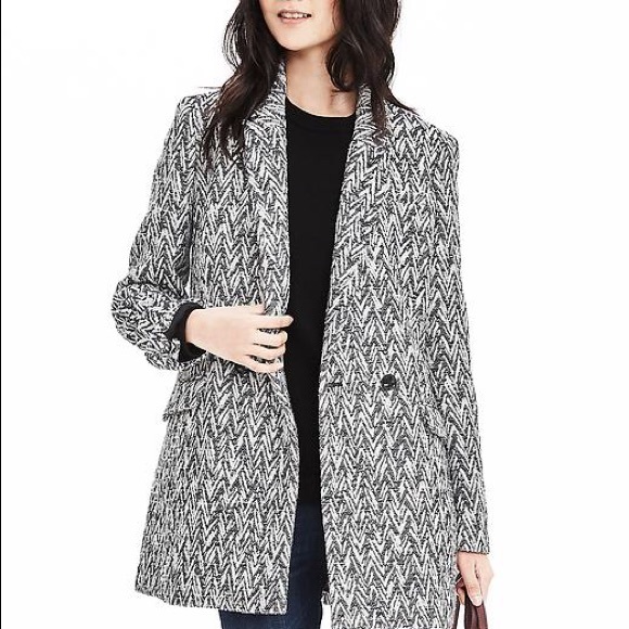 BANANA REPUBLIC Black White Chevron Jacquard Coat - Picture 3 of 5